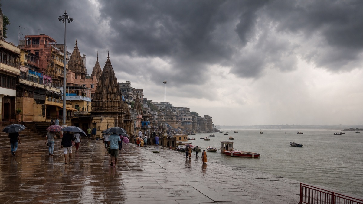 Garbage Dumps Near Temples And Ganga Routes Raise Concern In Varanasi