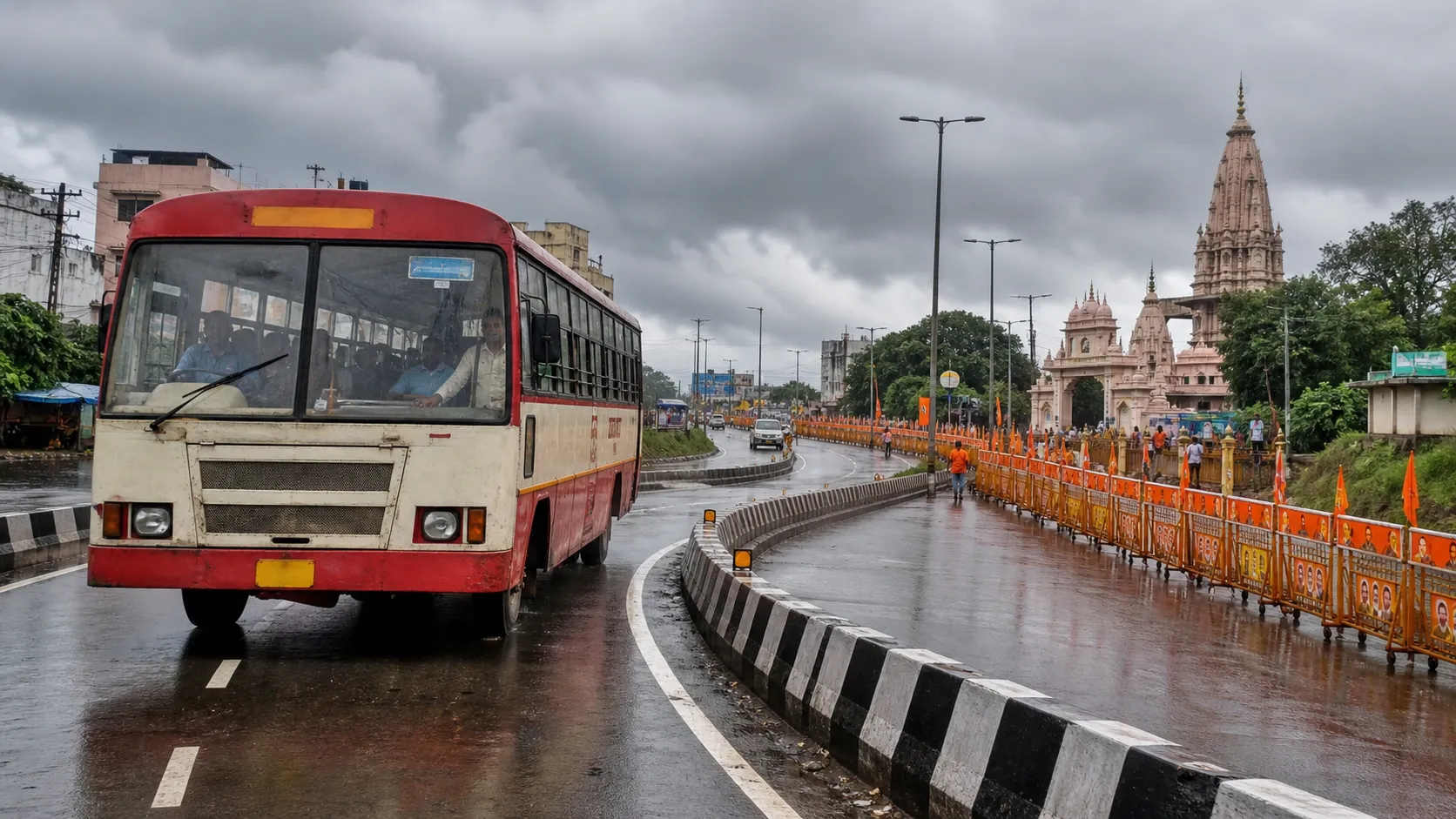 Prayagraj–Varanasi Bus Fare Rises ₹28 After 18-Km Shrawan Detour
