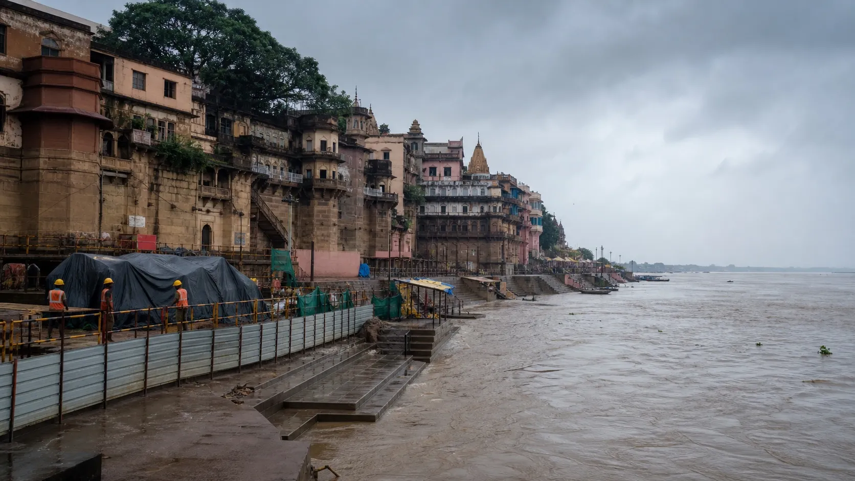 Rising Ganga Slows Crematorium Work at Manikarnika and Harishchandra Ghats