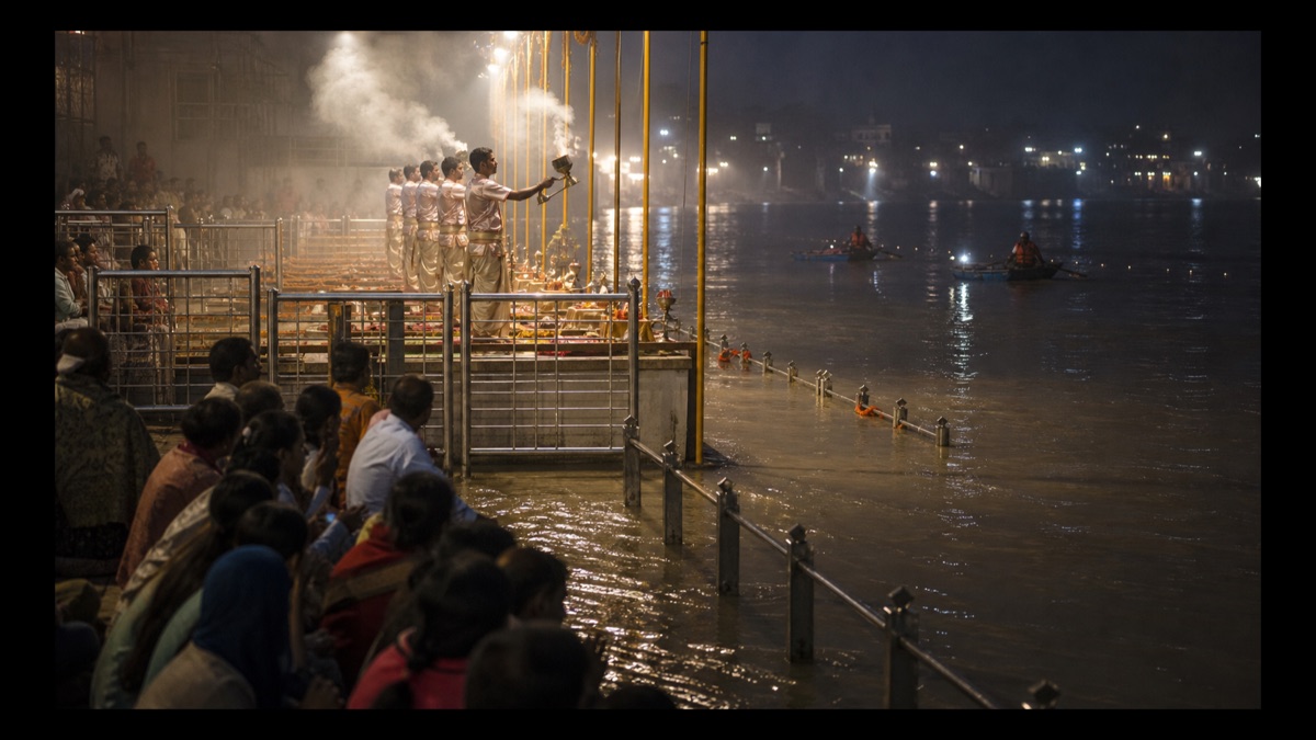 Rising Ganga Forces Second Shift of Dashashwamedh Aarti Site