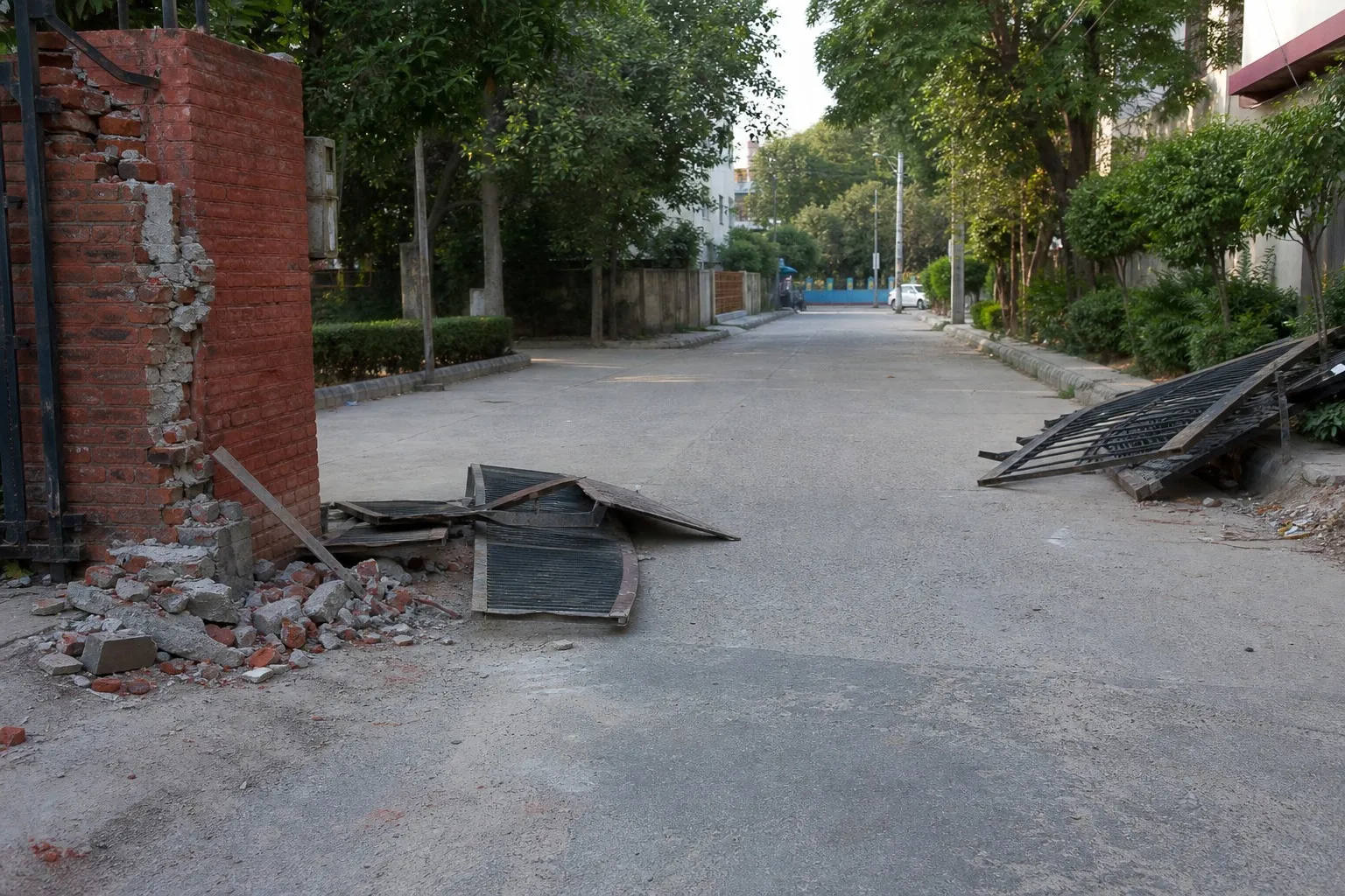 DTCP Razes 12 Palam Vihar Gates After Samadhan Complaints