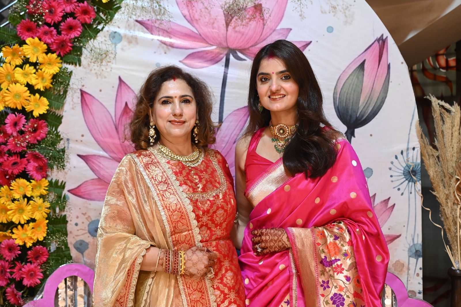 Host Mrs. Pooja Madhok at the get-together Karwa Chauth get-together, Varanasi